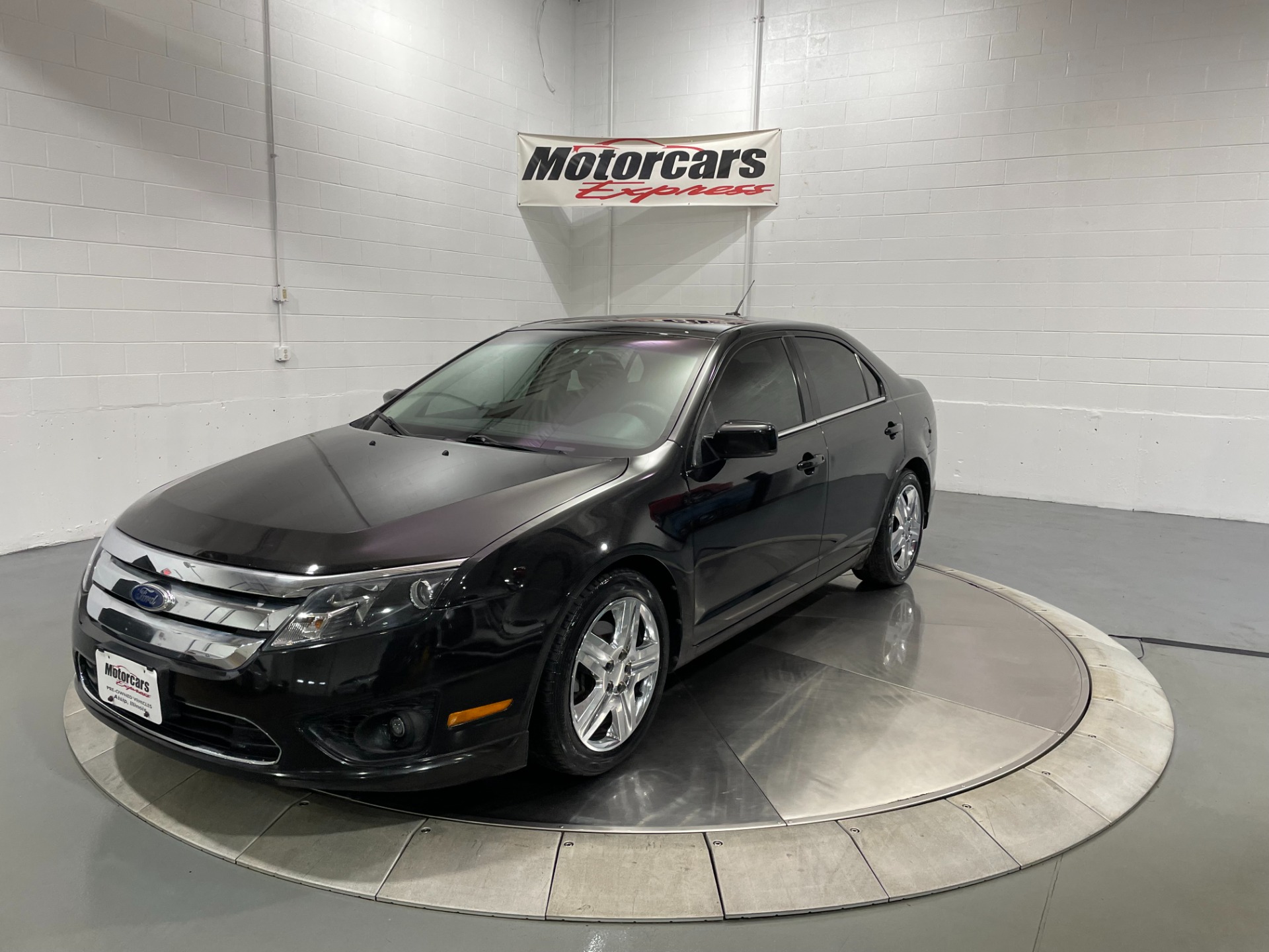 Used-2011-Ford-Fusion-SE-FWD