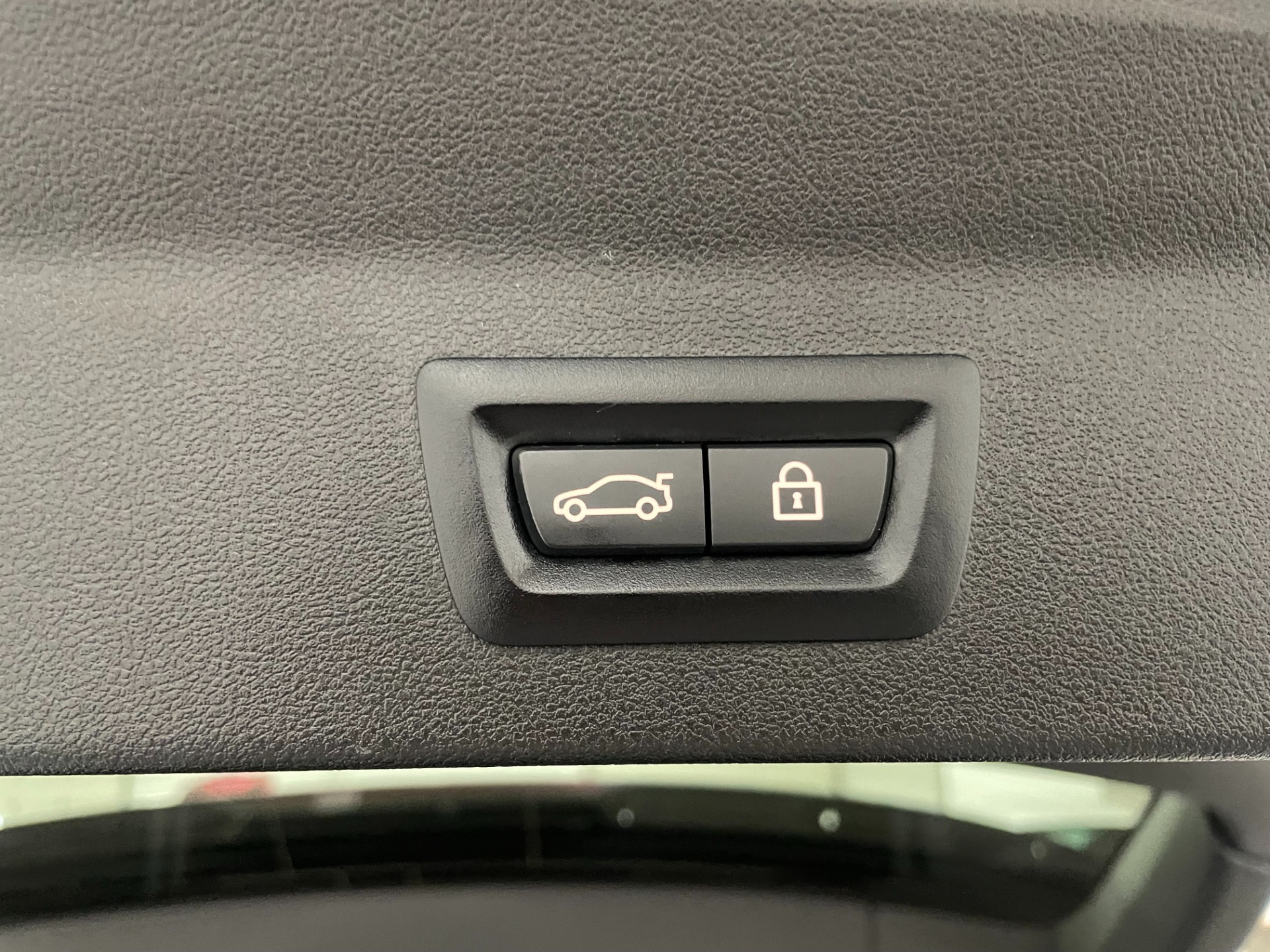 Used-2019-BMW-X3-xDrive30i