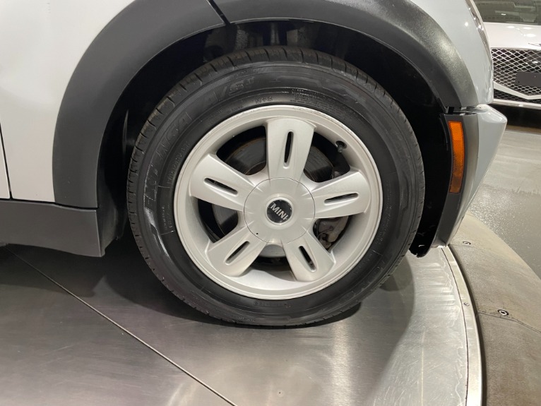 Used-2006-MINI-Cooper-FWD