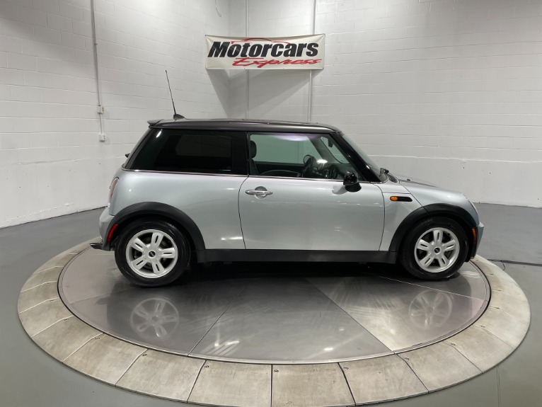 Used-2006-MINI-Cooper-FWD