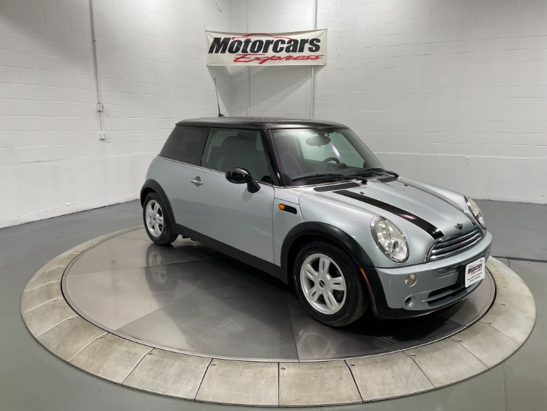 Used-2006-MINI-Cooper-FWD