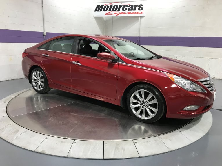 Used-2011-Hyundai-Sonata-SE
