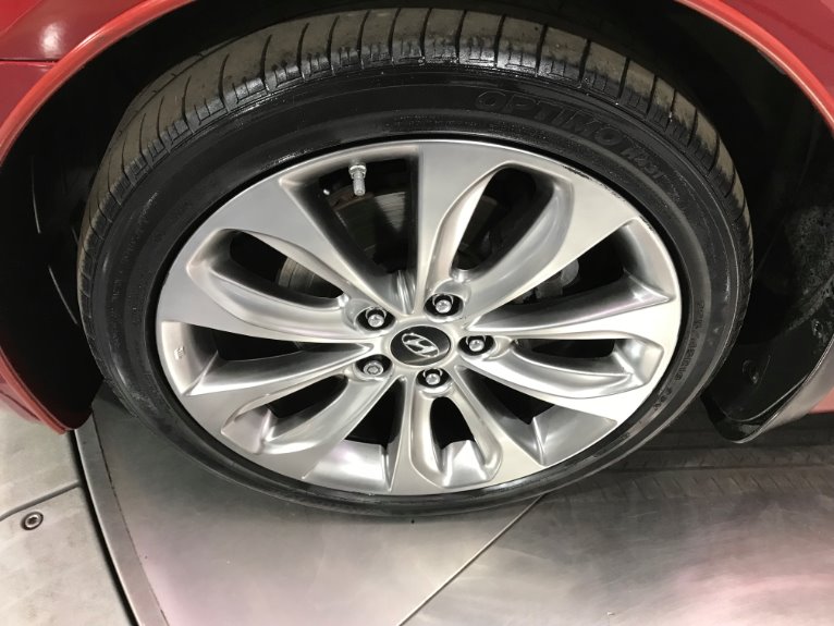 Used-2011-Hyundai-Sonata-SE