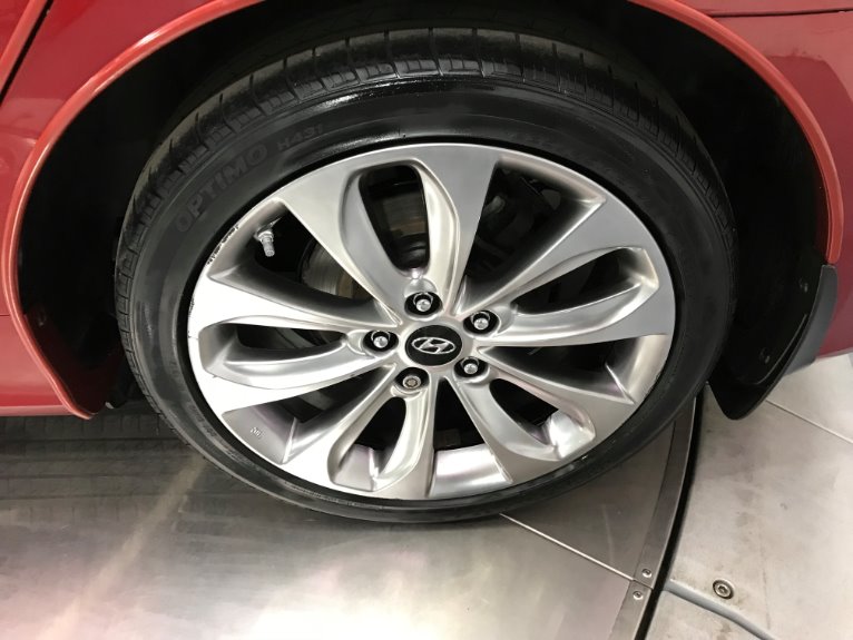 Used-2011-Hyundai-Sonata-SE