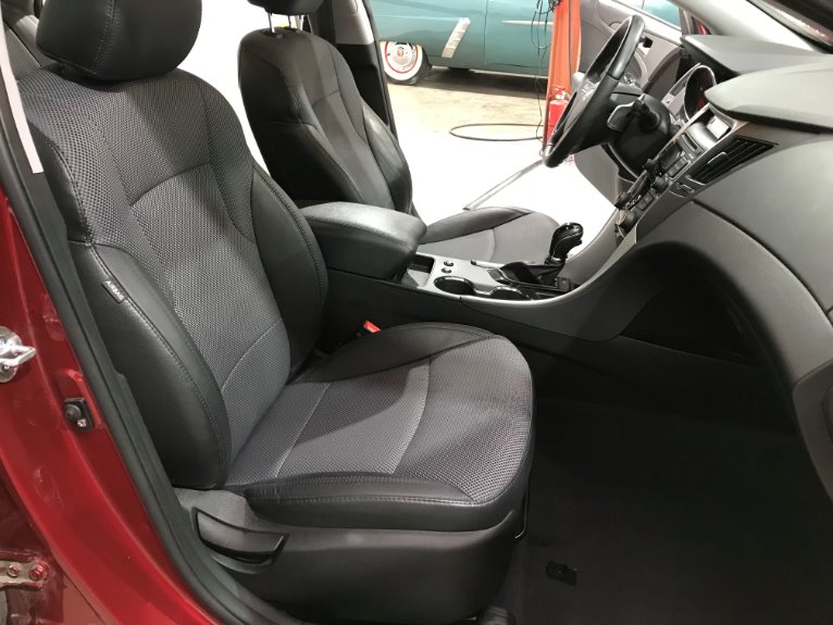 Used-2011-Hyundai-Sonata-SE