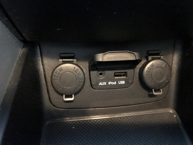 Used-2011-Hyundai-Sonata-SE