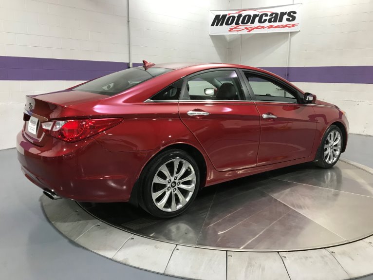 Used-2011-Hyundai-Sonata-SE