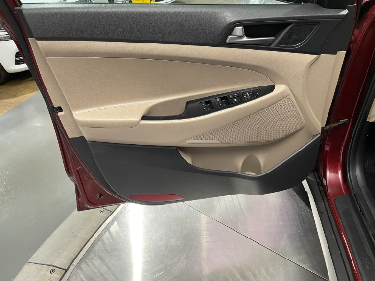 Used-2018-Hyundai-TUCSON-SEL-AWD