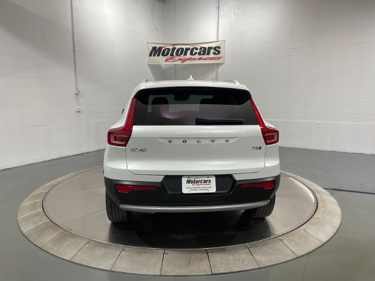 Used-2021-Volvo-XC40-T5-Inscription-AWD