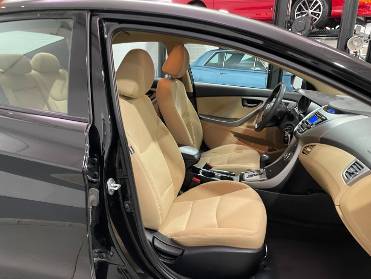 Used-2013-Hyundai-ELANTRA-GLS-FWD