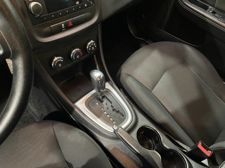Used-2014-Dodge-Avenger-SE-FWD