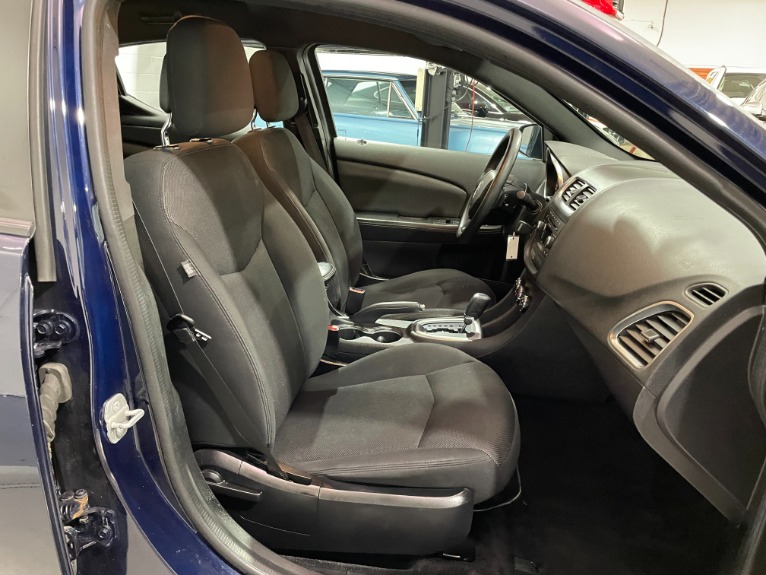 Used-2014-Dodge-Avenger-SE-FWD