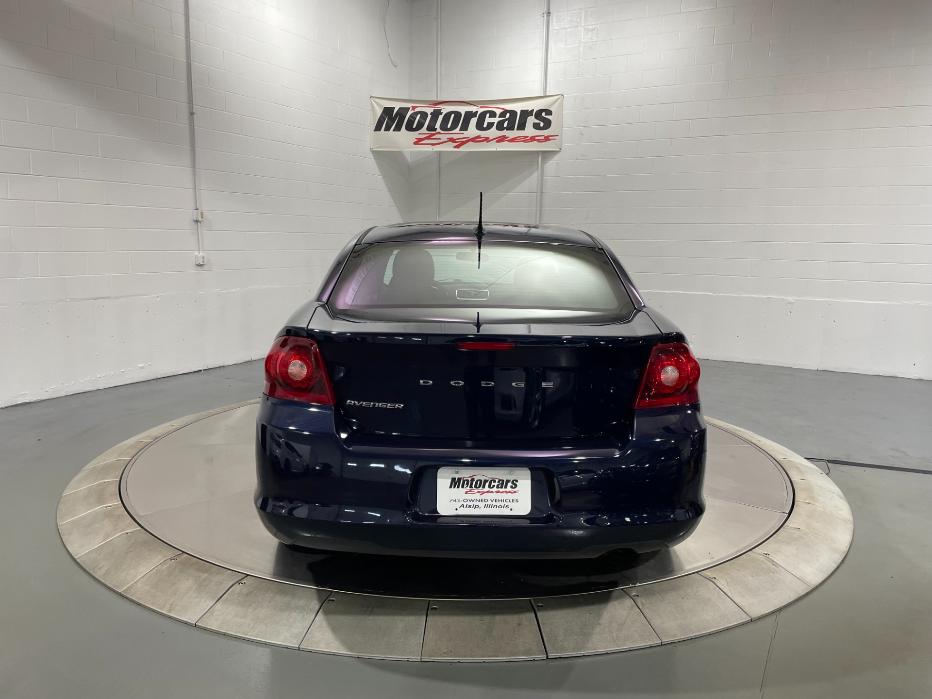 Used-2014-Dodge-Avenger-SE-FWD