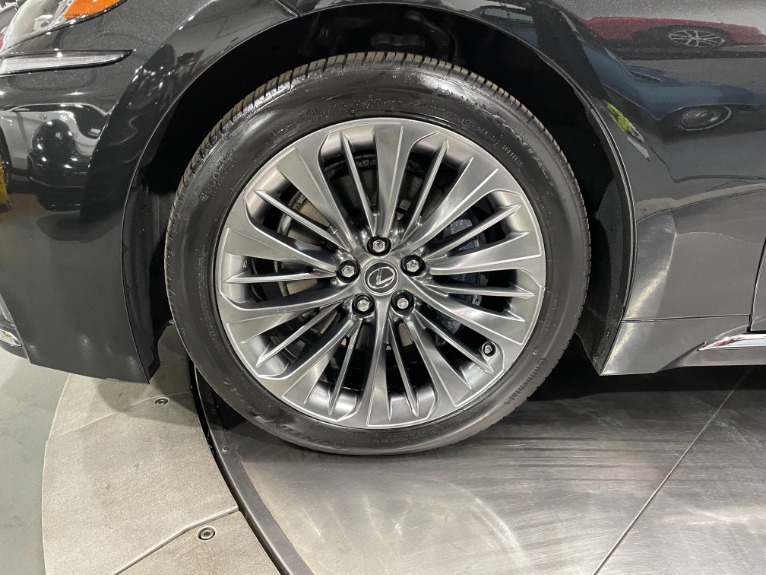 Used-2018-Lexus-LS-500-AWD