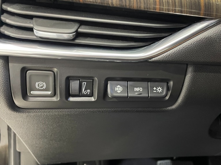 Used-2019-Cadillac-XT4-Premium-Luxury-4X4