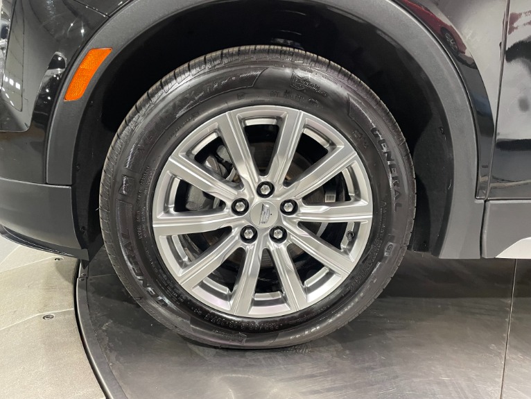 Used-2019-Cadillac-XT4-Premium-Luxury-4X4