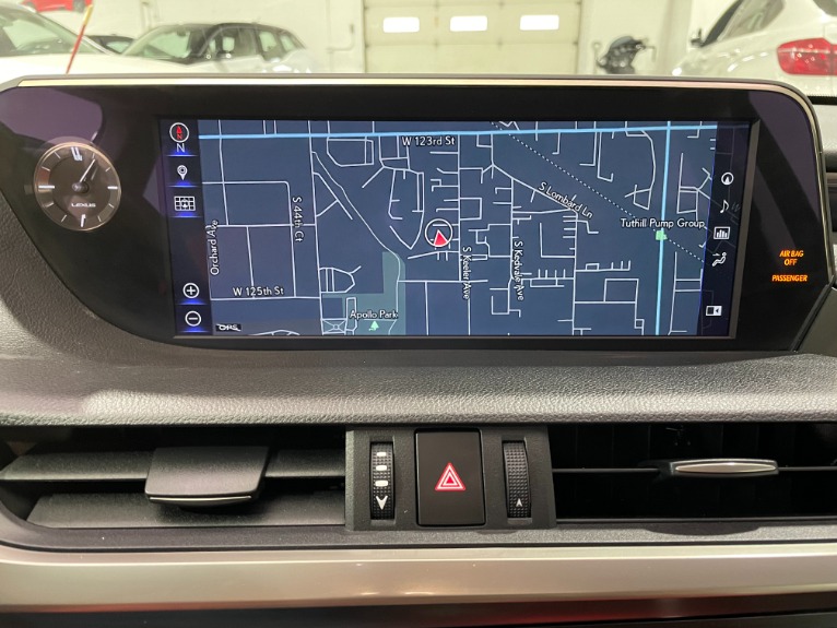 Used-2019-Lexus-ES-350-Luxury-FWD