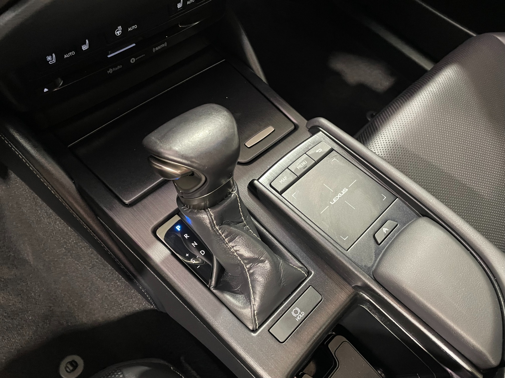 Used-2019-Lexus-ES-350-Luxury-FWD