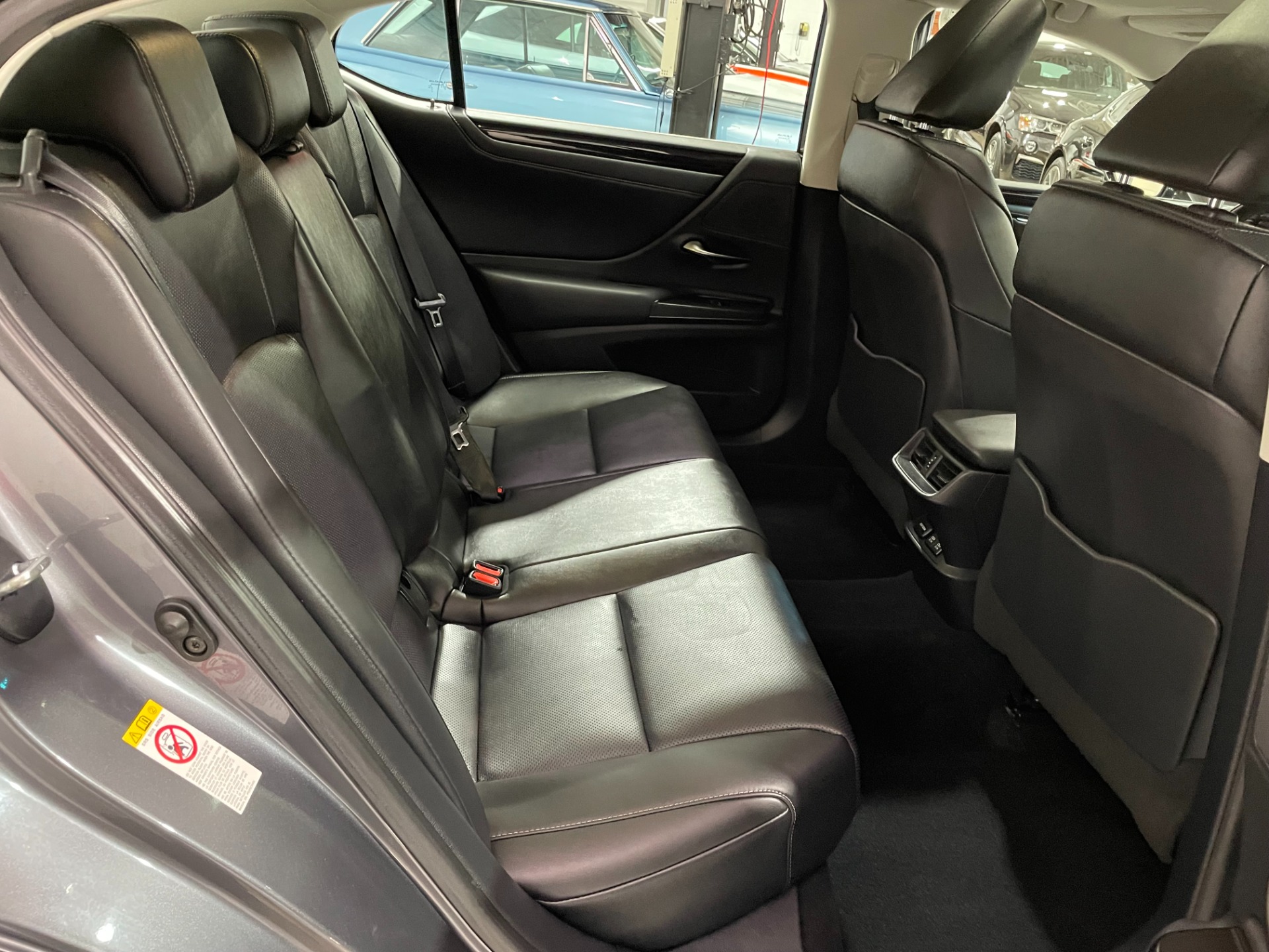Used-2019-Lexus-ES-350-Luxury-FWD