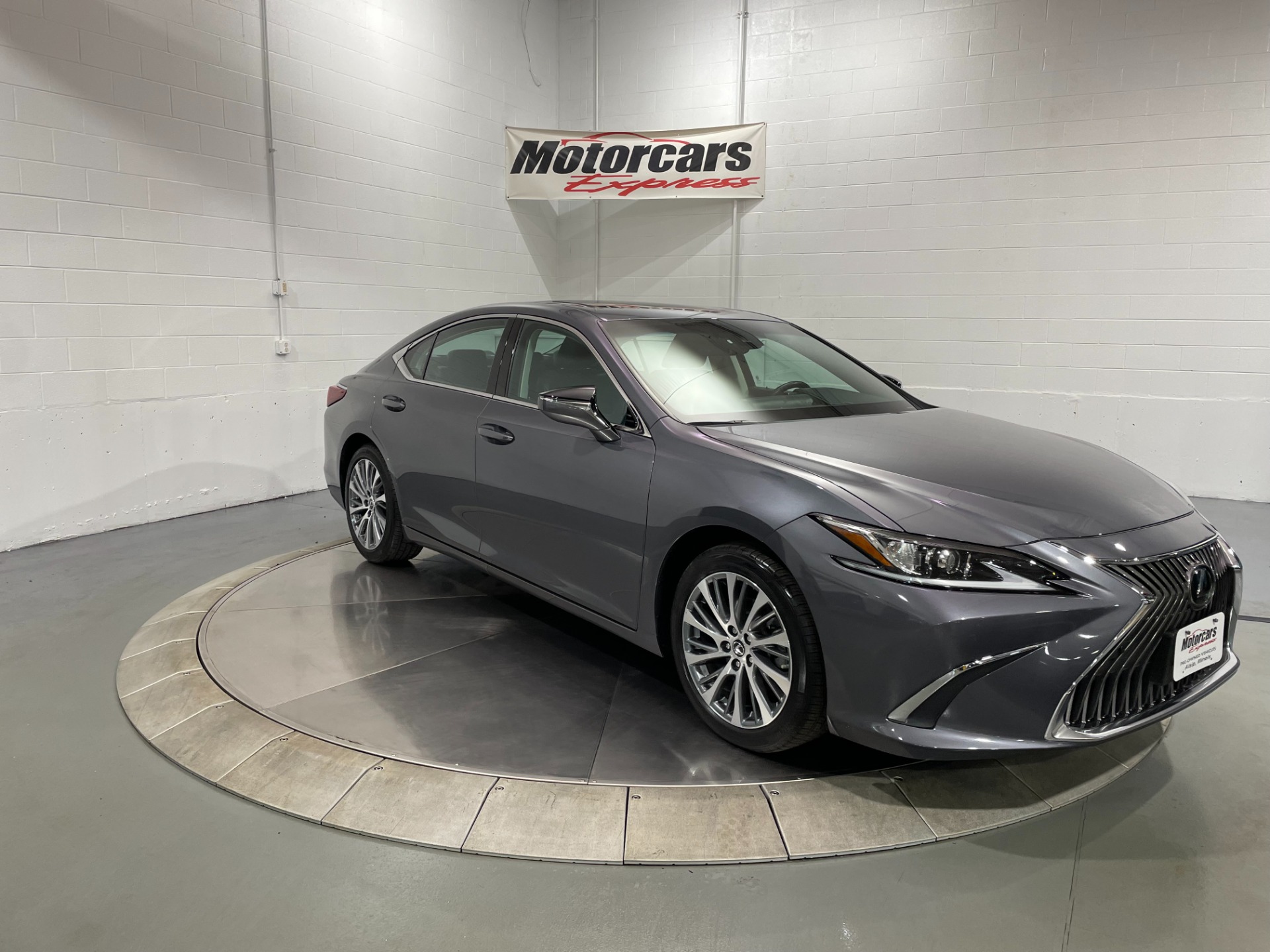 Used-2019-Lexus-ES-350-Luxury-FWD