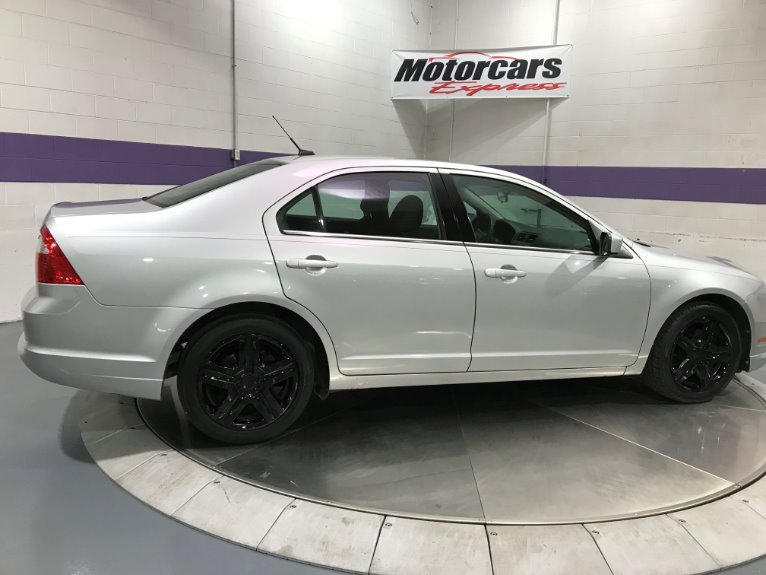 Used-2010-Ford-Fusion-SE