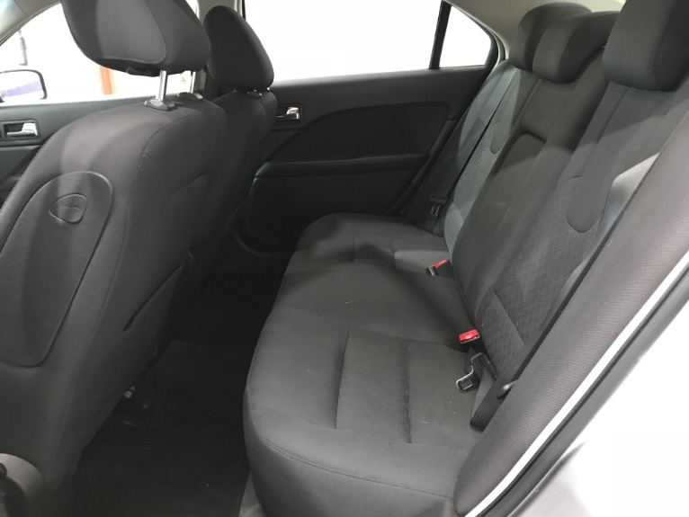 Used-2010-Ford-Fusion-SE
