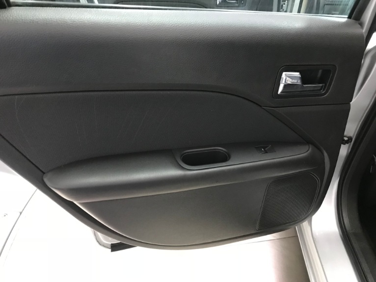 Used-2010-Ford-Fusion-SE