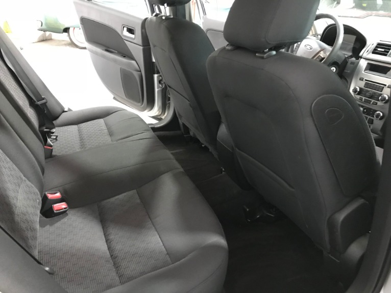 Used-2010-Ford-Fusion-SE