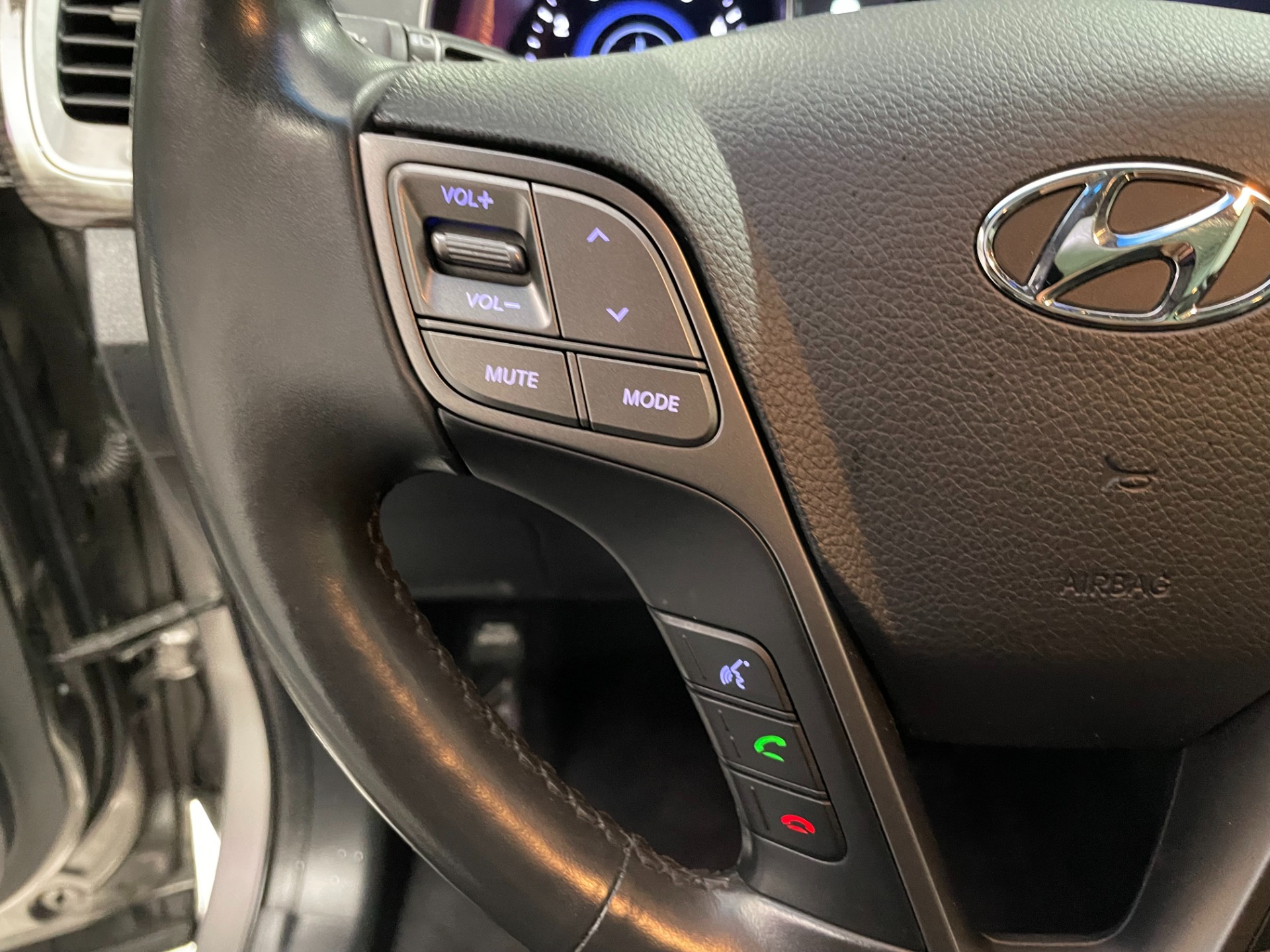 Used-2016-Hyundai-SANTA-FE-Sport-20T-Ultimate-AWD