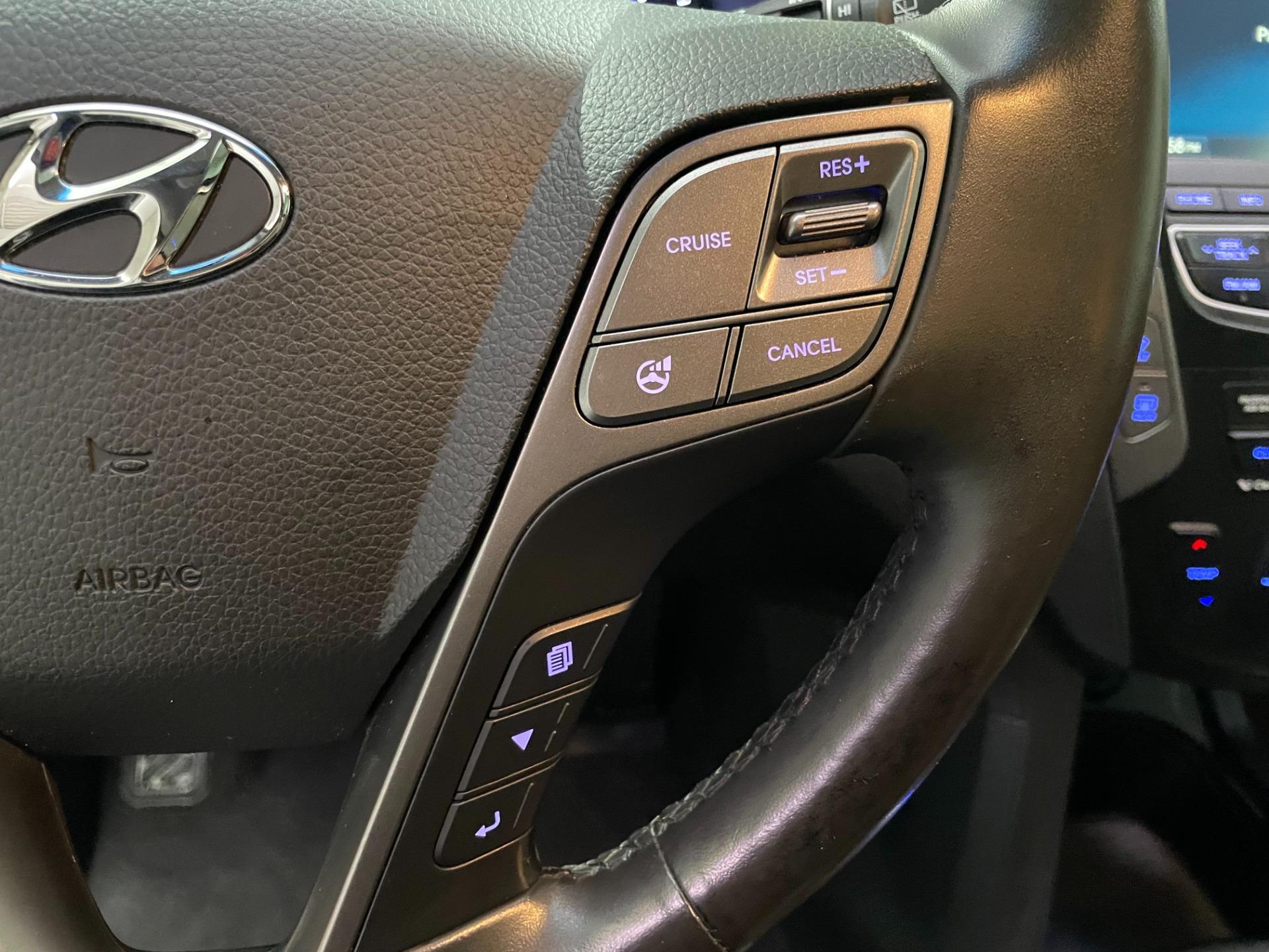 Used-2016-Hyundai-SANTA-FE-Sport-20T-Ultimate-AWD