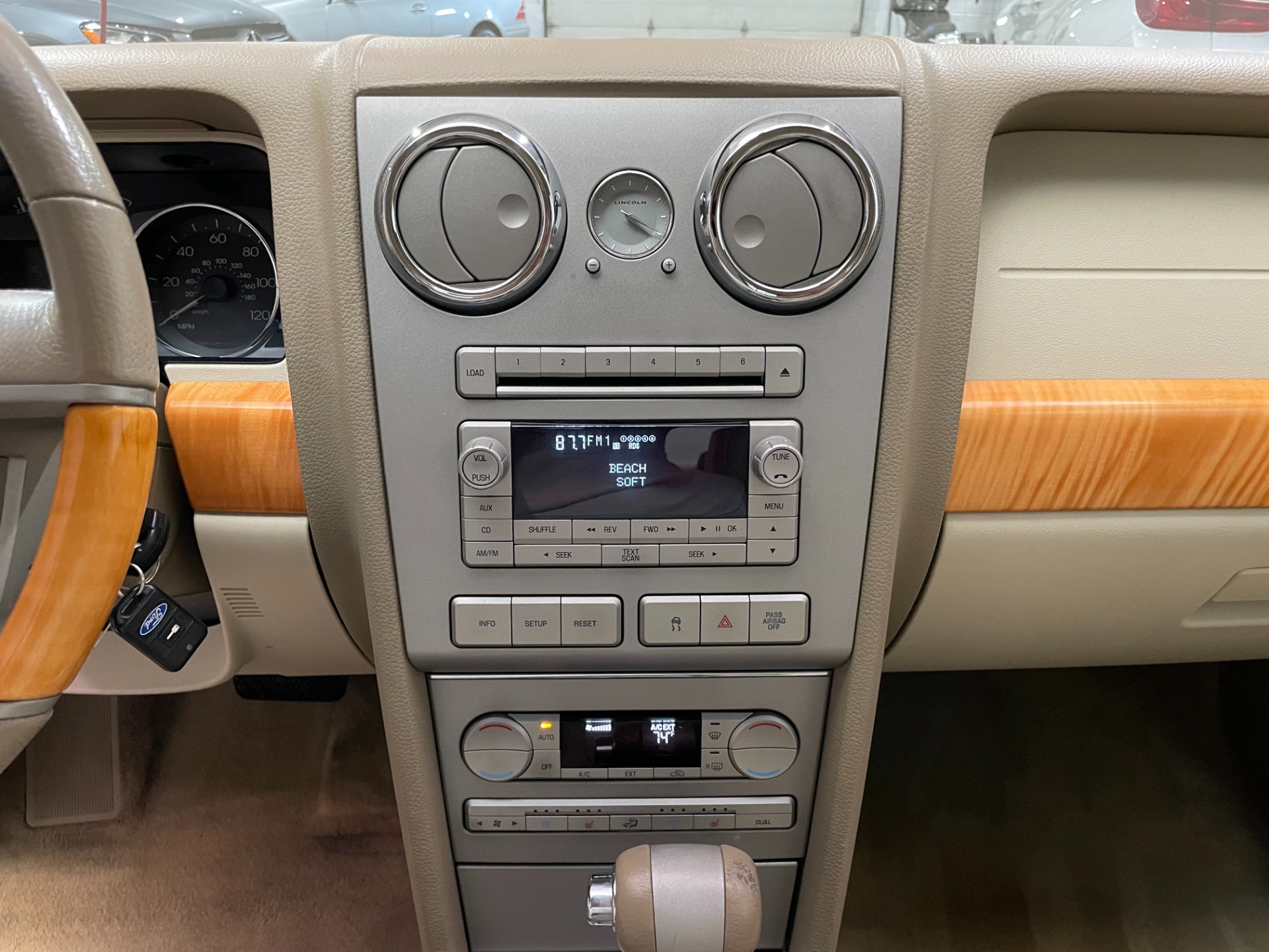 Used-2009-Lincoln-MKZ-FWD