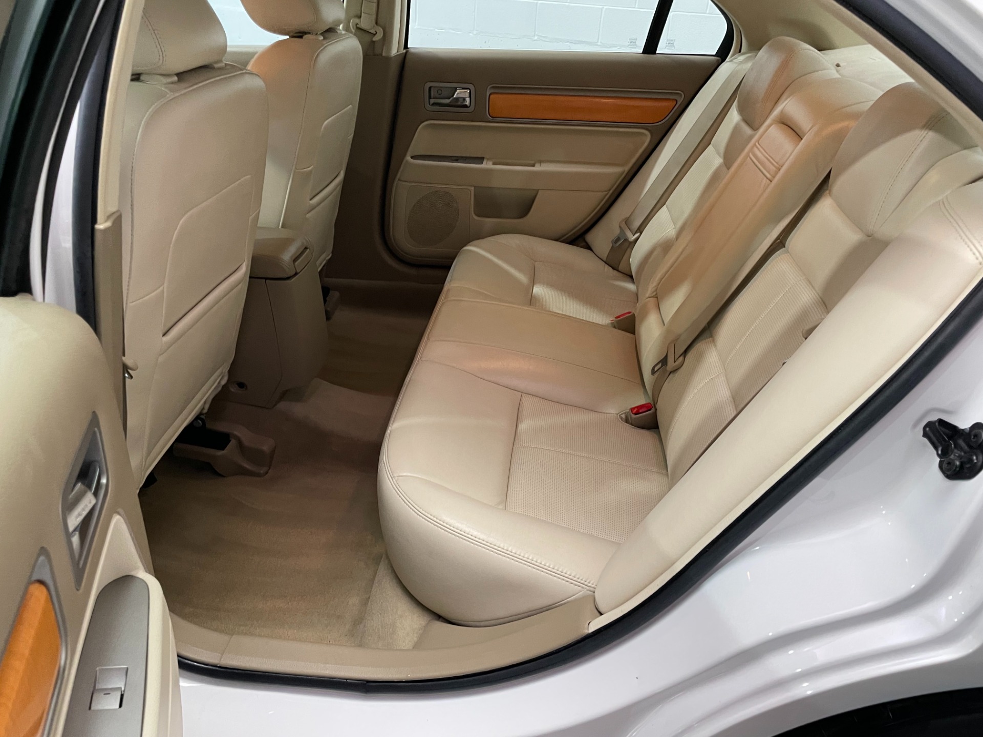 Used-2009-Lincoln-MKZ-FWD