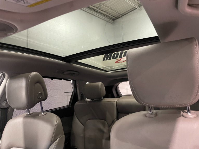 Used-2014-Hyundai-SANTA-FE-Limited-FWD
