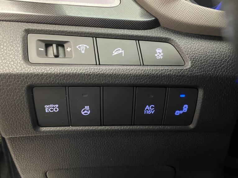 Used-2014-Hyundai-SANTA-FE-Limited-FWD