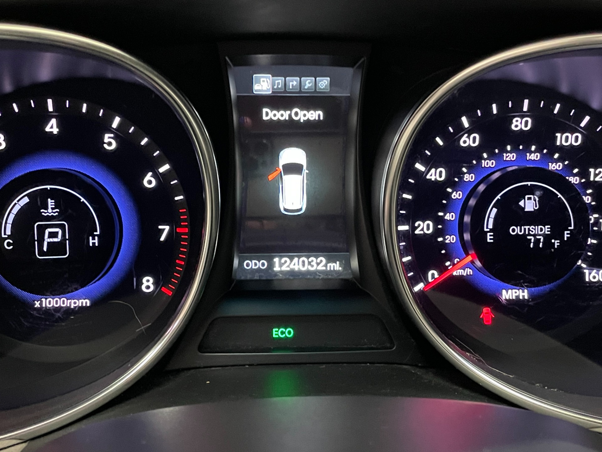 Used-2014-Hyundai-SANTA-FE-Limited-FWD