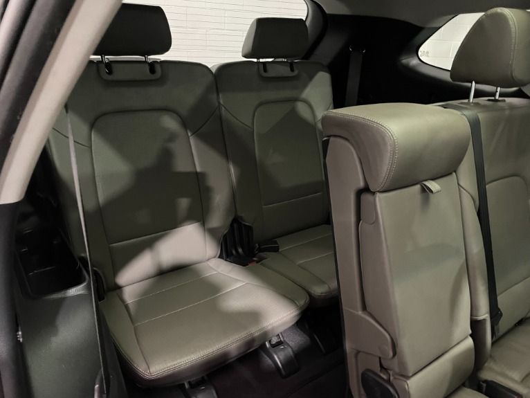 Used-2014-Hyundai-SANTA-FE-Limited-FWD