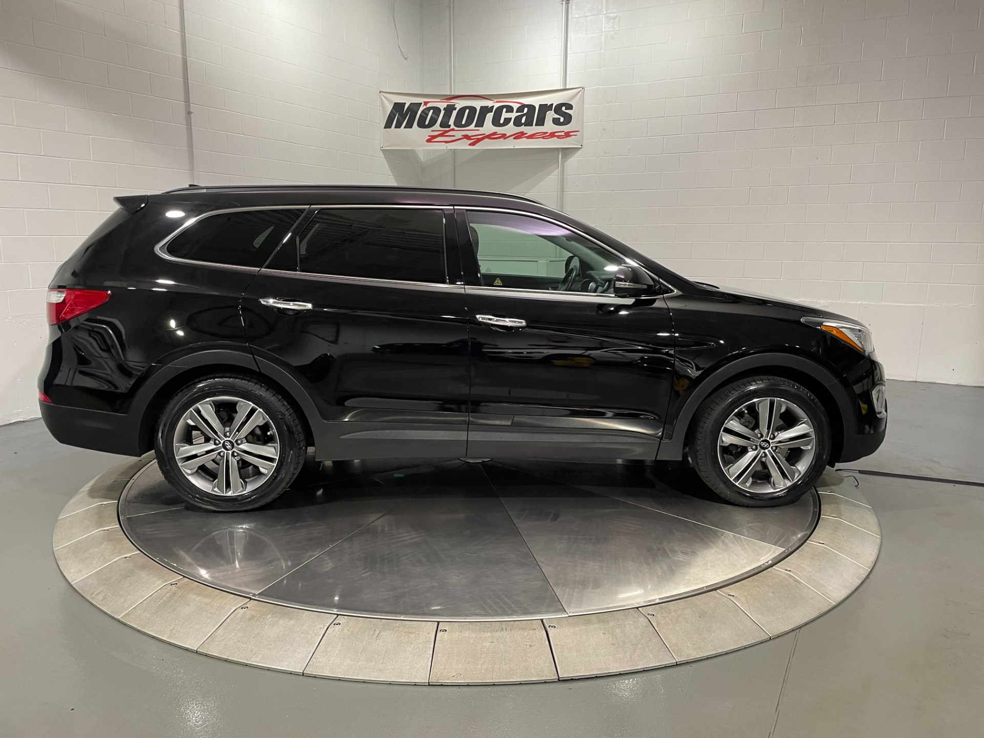 Used-2014-Hyundai-SANTA-FE-Limited-FWD
