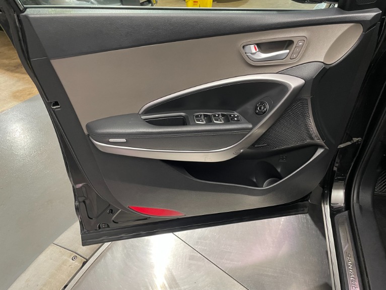 Used-2014-Hyundai-SANTA-FE-Limited-FWD