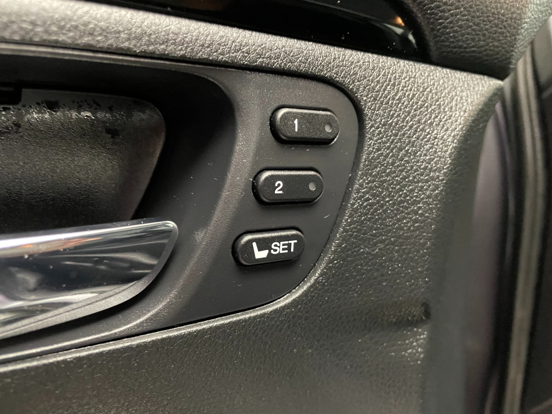 Used-2019-Honda-Pilot-Touring-8P-AWD