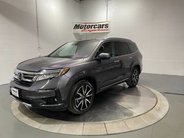 Used-2019-Honda-Pilot-Touring-8P-AWD