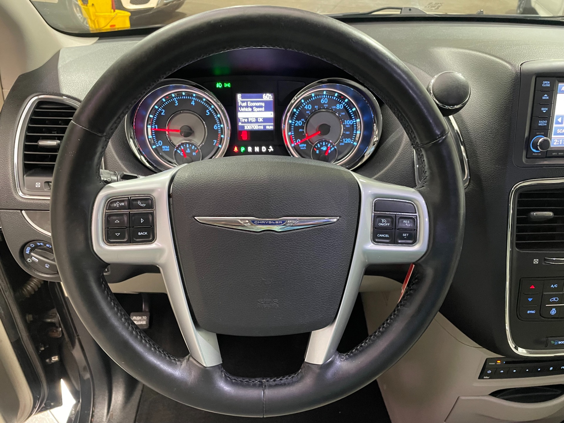 Used-2012-Chrysler-Town-and-Country-Touring-L-FWD