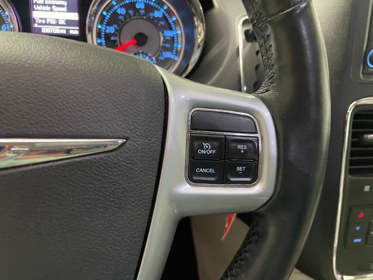 Used-2012-Chrysler-Town-and-Country-Touring-L-FWD