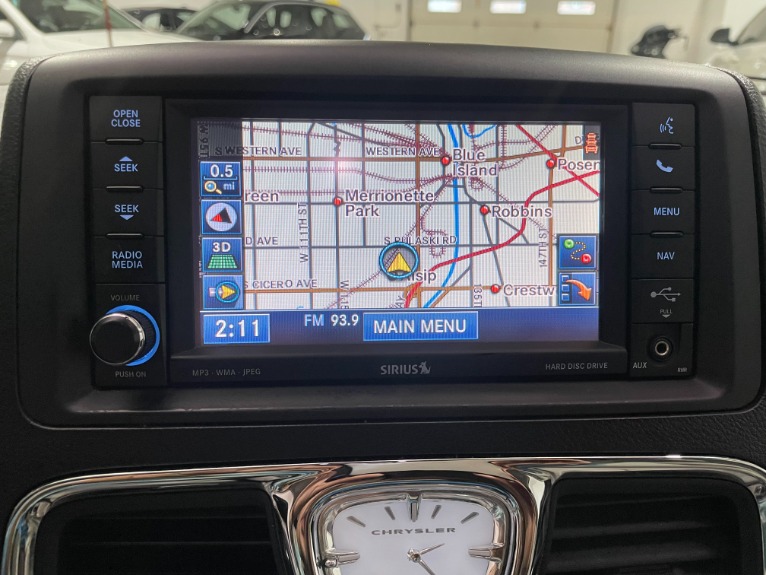 Used-2012-Chrysler-Town-and-Country-Touring-L-FWD