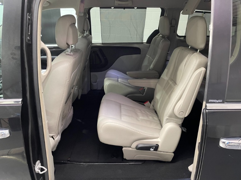 Used-2012-Chrysler-Town-and-Country-Touring-L-FWD