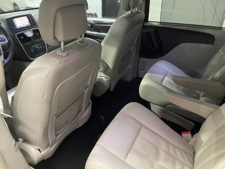Used-2012-Chrysler-Town-and-Country-Touring-L-FWD