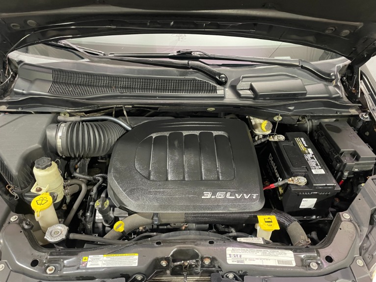 Used-2012-Chrysler-Town-and-Country-Touring-L-FWD