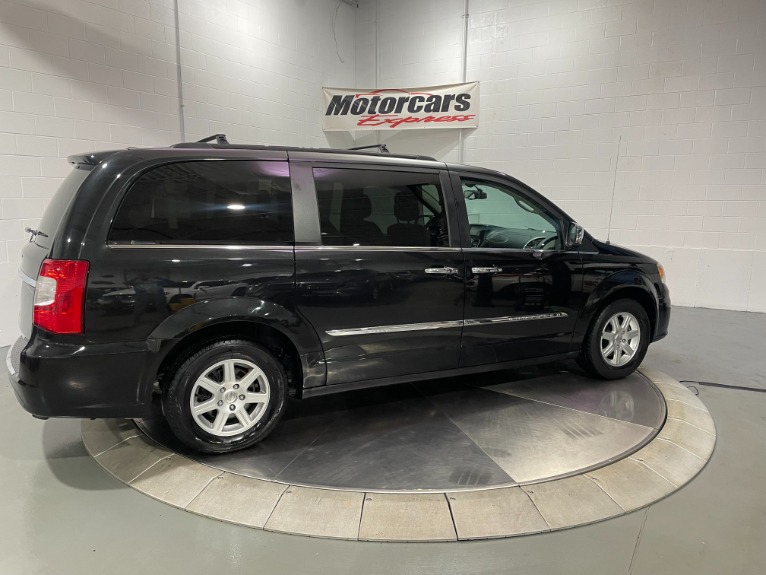 Used-2012-Chrysler-Town-and-Country-Touring-L-FWD