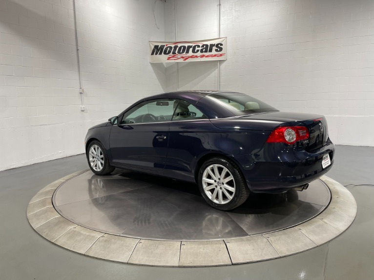Used-2010-Volkswagen-Eos-Komfort-Convertible-FWD