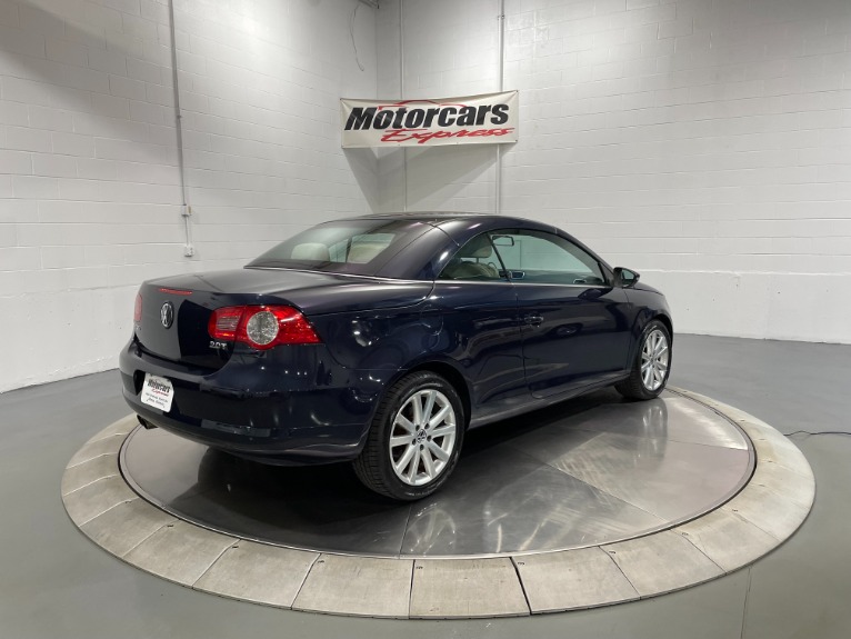 Used-2010-Volkswagen-Eos-Komfort-Convertible-FWD