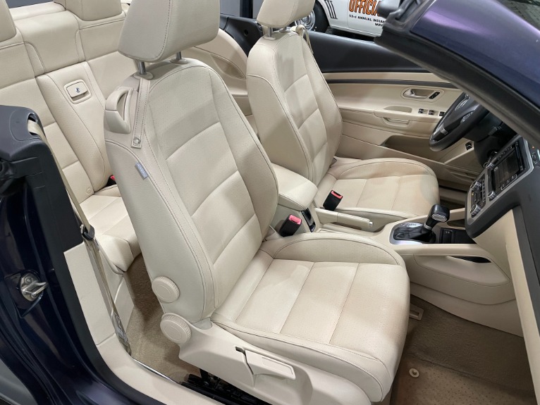 Used-2010-Volkswagen-Eos-Komfort-Convertible-FWD